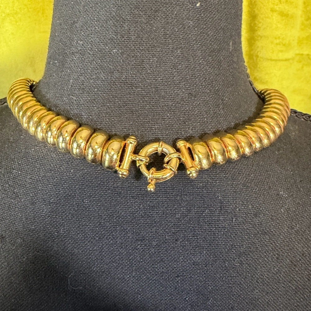 Vintage Avon Gold Tone collar choker necklace w/ accent clasp Silver Plated.